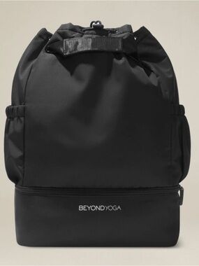 BLACK BEYOND YOGA 23”x17” BEAUTIFUL YOGA BACKPACK EUC Beyond Yoga Backpacks On Sale Up To 90% Off Retail | ThredUp main image 2
